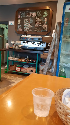 El Escondrijo Panadería - Gastronomía y hostelería