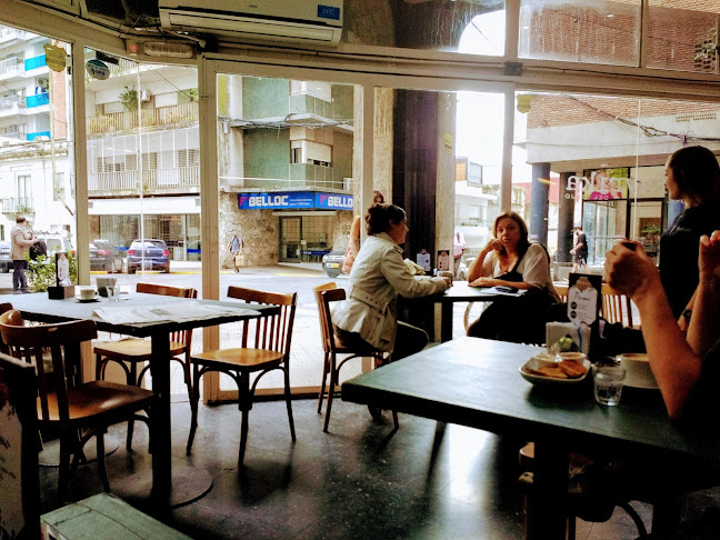 La Favrika Del Bajo Cafeteria - Gastronomía y hostelería