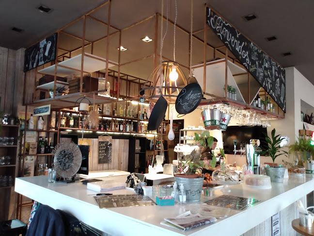 Av. España 836, B7000 Tandil, Provincia de Buenos Aires