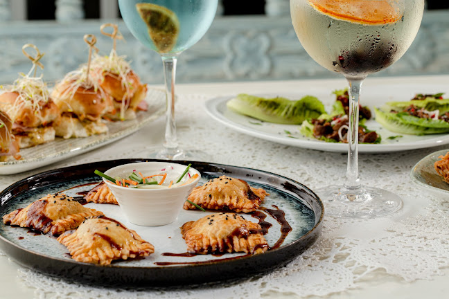 Comentarii opinii despre Las Bolena Tea Room & Restaurant