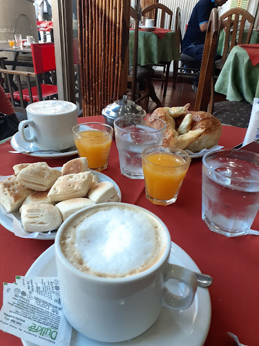 La Oficina Café Bar