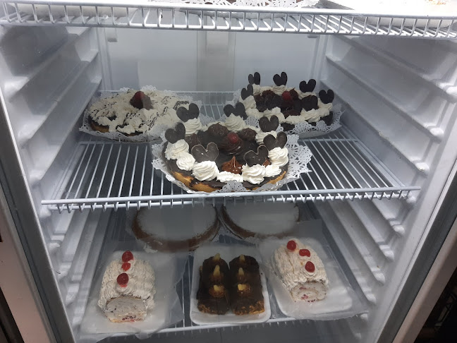 Opinii despre Panadería y Pastelería Buenos Artesanos în San Martín - Gastronomía y hostelería