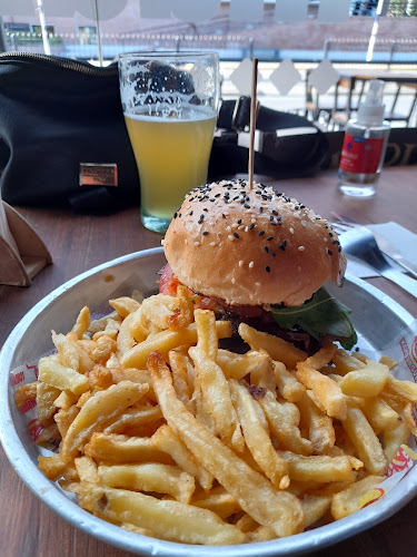 Madlen Burgers - EOB