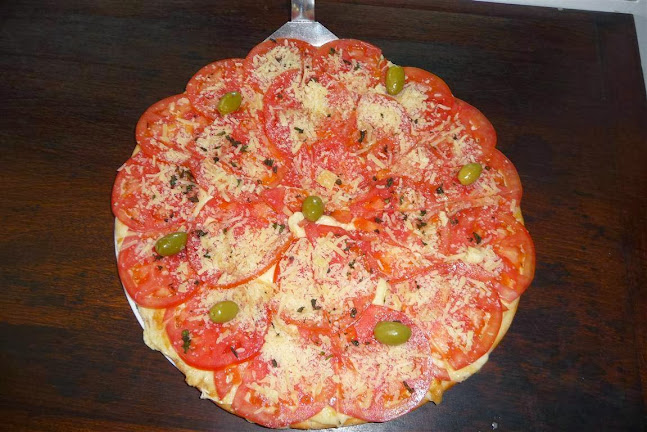 Tutti Pizza Estación Benegas - Gastronomía y hostelería