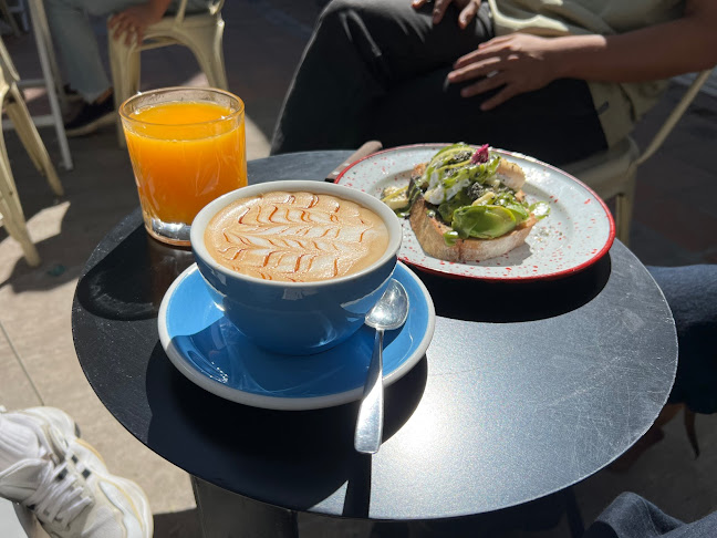 Opinii despre Blu Cafe San Isidro în San Isidro - Gastronomía y hostelería