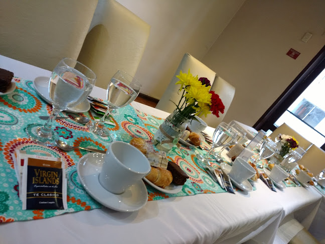 Clapton Café y Vinos - Gastronomía y hostelería