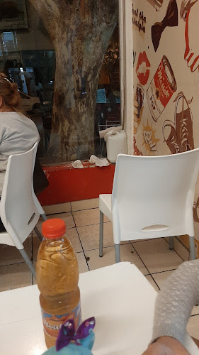 Hipólito Yrigoyen 321, Q8302 Neuquén