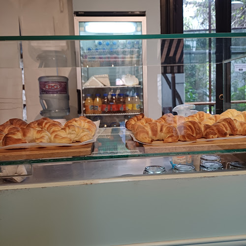 Orly Heladería and Cafetería