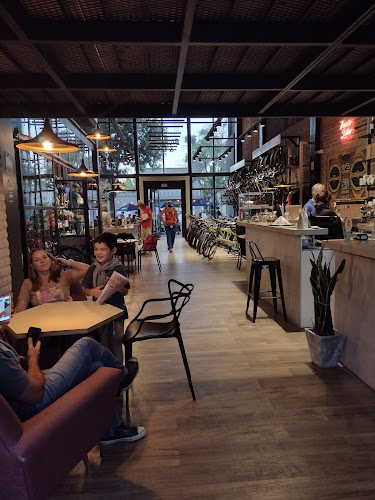 Opinii despre Rueda Libre Bicicletas y Café. Segafredo. în Gualeguaychú - Gastronomía y hostelería
