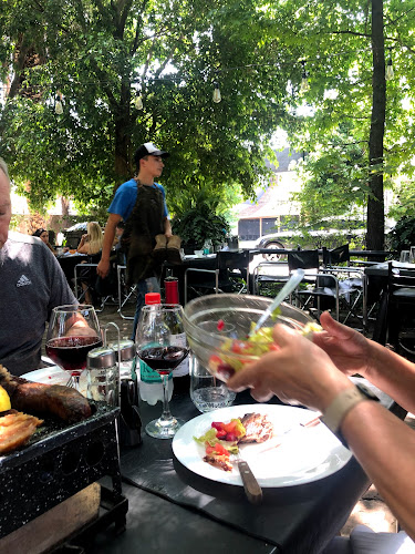 Cap. de Fragata Moyano 32, B1851 Adrogué, Provincia de Buenos Aires