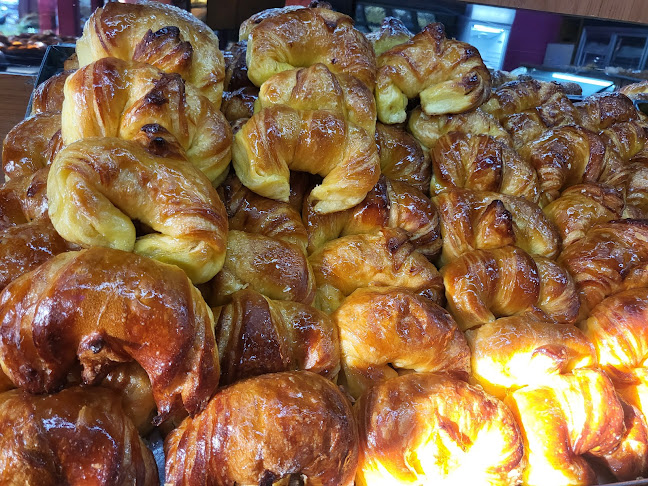 Comentarii opinii despre CONFITERIA LA ITALIANA