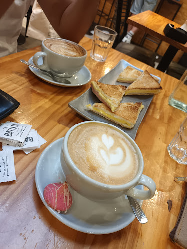 La Primera Cafe - Gastronomía y hostelería