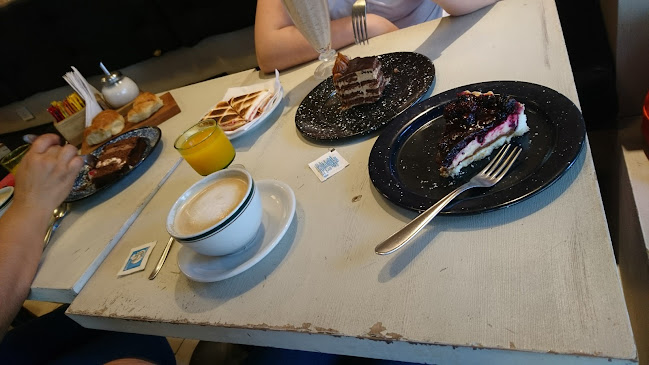 Av. San Martín 142, L6300BAO Santa Rosa, La Pampa