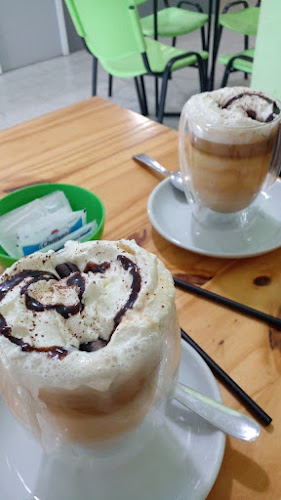 Comentarii opinii despre HELADERIA Y CAFÉ "LIMON Y CHOCOLATE"