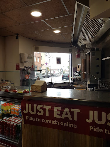 Istanbul Pizzeria Döner Kebab