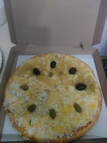 Opinii despre La Mora în Gral. Pico - Gastronomía y hostelería