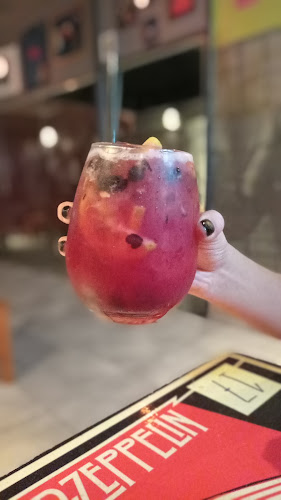 Comentarii opinii despre Britania - House of Rock