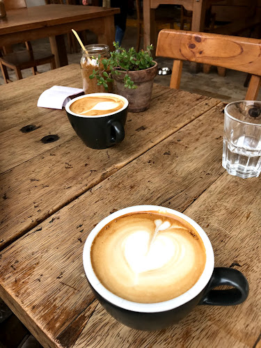 Panadería El Pan De La Chola - La Plata