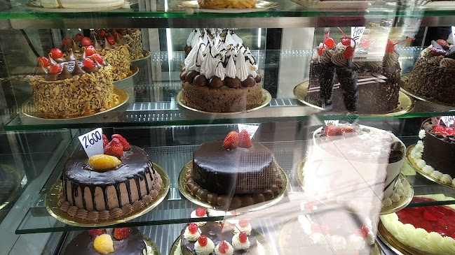 Confitería Summus - Gran Buenos Aires