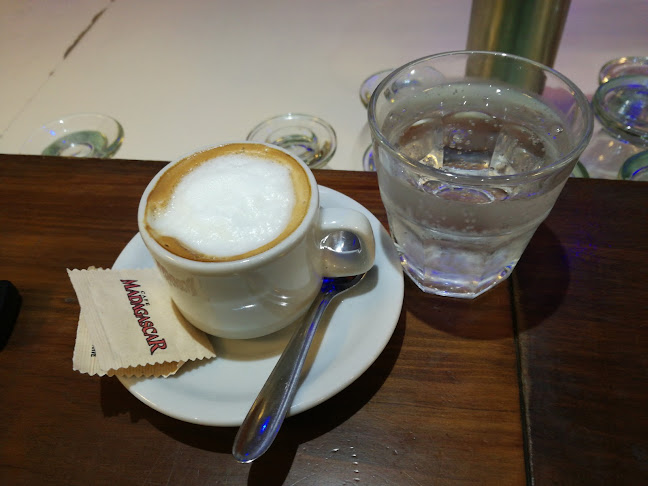 Bar Friends. - Rosario