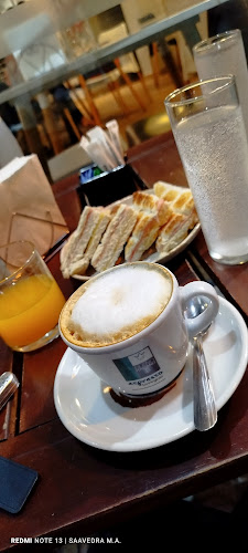 Wollen Heladeria y Cafeteria