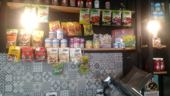 PATA NEGRA DELICATESSEN - Maipú