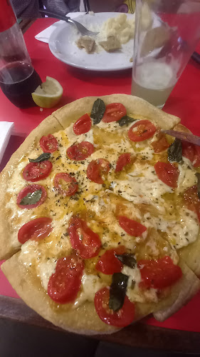 Opinii despre Dogsy Pizzas y Lomitos (Terminal de Tucumán) în San Miguel de Tucumán - Gastronomía y hostelería