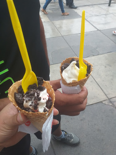 McDonald's - Parque Kennedy - miraflores