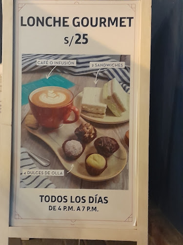 Av. Armendáriz 524, Lima 15074, Perú