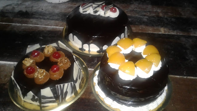 Comentarii opinii despre Panaderia Y Pasteleria "La Fe"