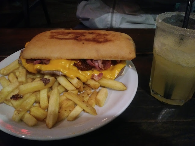 Opinii despre 420 cuatroveinte în Villa Sarmiento - Gastronomía y hostelería