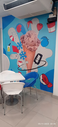 Av. Flora Tristan 404, La Molina 15801, Perú