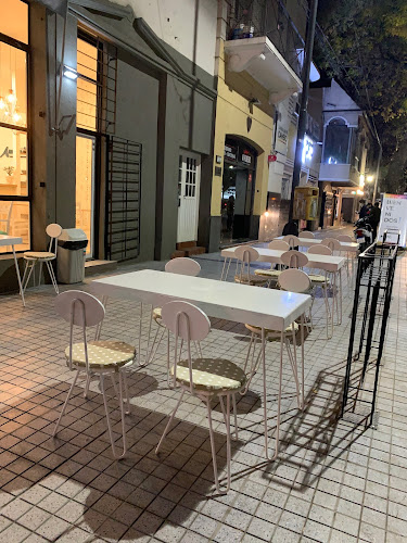 Amoratto Panes, Helados & Café