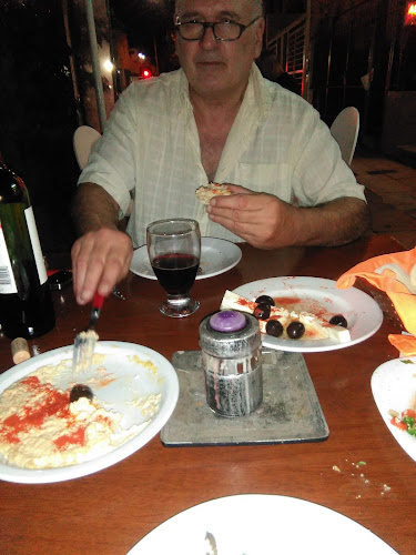 AVA Bar & Restaurante