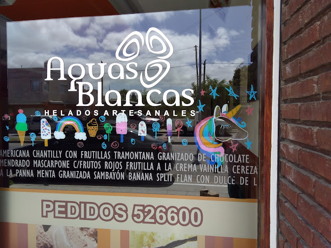 Opinii despre Heladería aguas blancas în Necochea - Gastronomía y hostelería