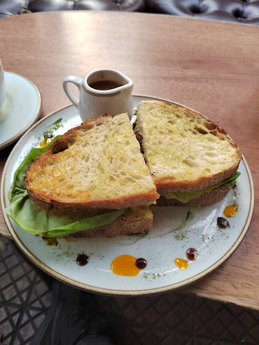 Av. José Larco 835, Miraflores 15074, Perú