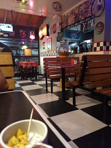 Av. Gdor. Vergara 3775, B1686 Hurlingham, Provincia de Buenos Aires