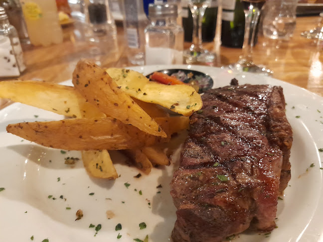 Casa Elena Restaurante - Pilar