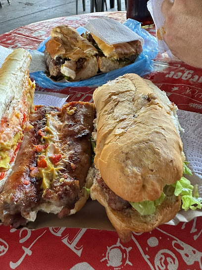 Choris "Matilde" De Abajo Del Puente.