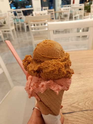 Opinii despre Amoratto Panes, Helados & Café în S3000GFR - Gastronomía y hostelería