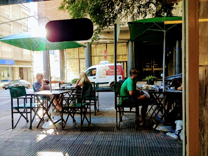 La Favrika Del Bajo Cafeteria