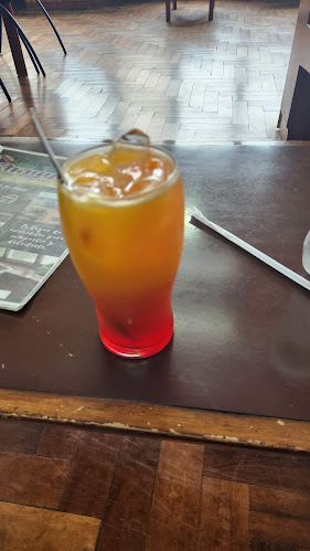 Hangar 9 Resto Bar - Gastronomía y hostelería