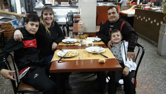 Av. Ovidio Lagos 4619, S2004GTA Rosario, Santa Fe