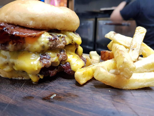 Av. Eugenia Tapia de Cruz 843, B1625 Belén de Escobar, Provincia de Buenos Aires