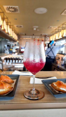 Comentarii opinii despre 27 Tapas