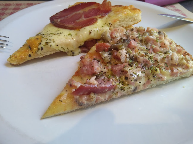 C. 20 esquina 27, B6600 Mercedes, Provincia de Buenos Aires