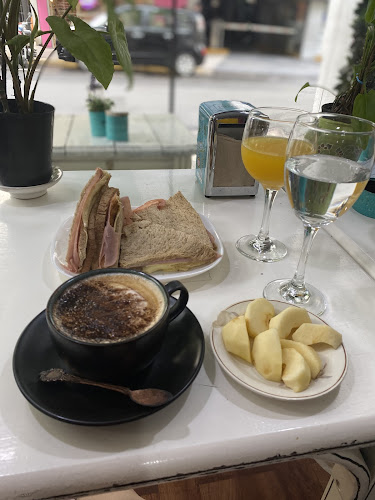 MOKAH Coffee & Lunch