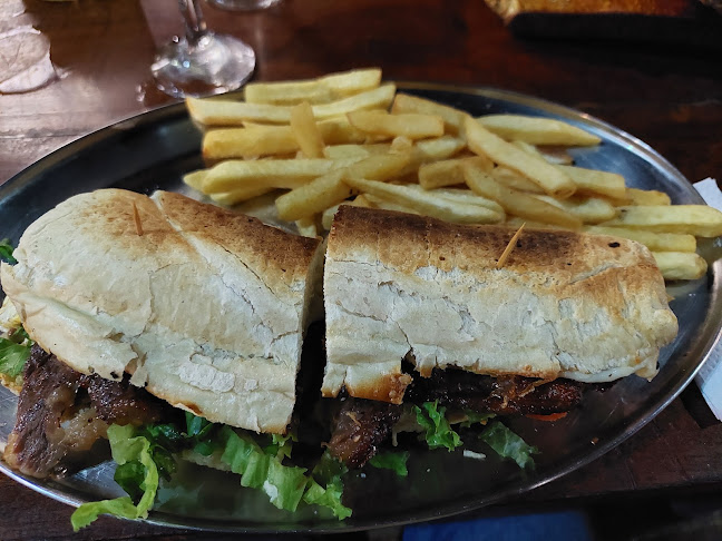 Av. San Martín 673, A4400 Salta