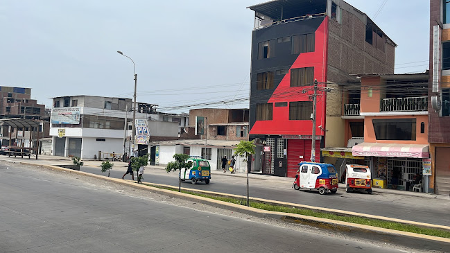 Villa EL Salvador 15837, Perú