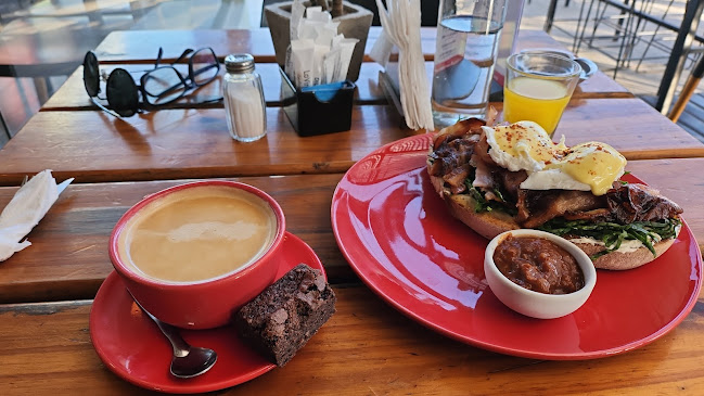 Av. Juan Domingo Perón 2000, T4107 Yerba Buena, Tucumán